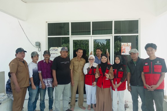 mahasiswa-kkn-t-unhas-edukasi-pembuatan-pestisida-nabati-dari-daun-pepaya-kepada-masyarakat-desa-salipolo